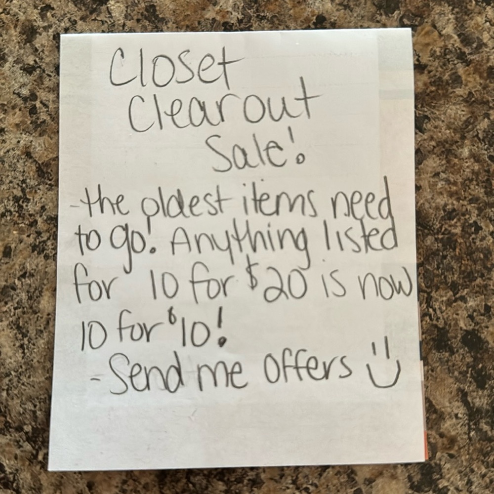 ⭐️ CLOSET CLEAR OUT!! ⭐️